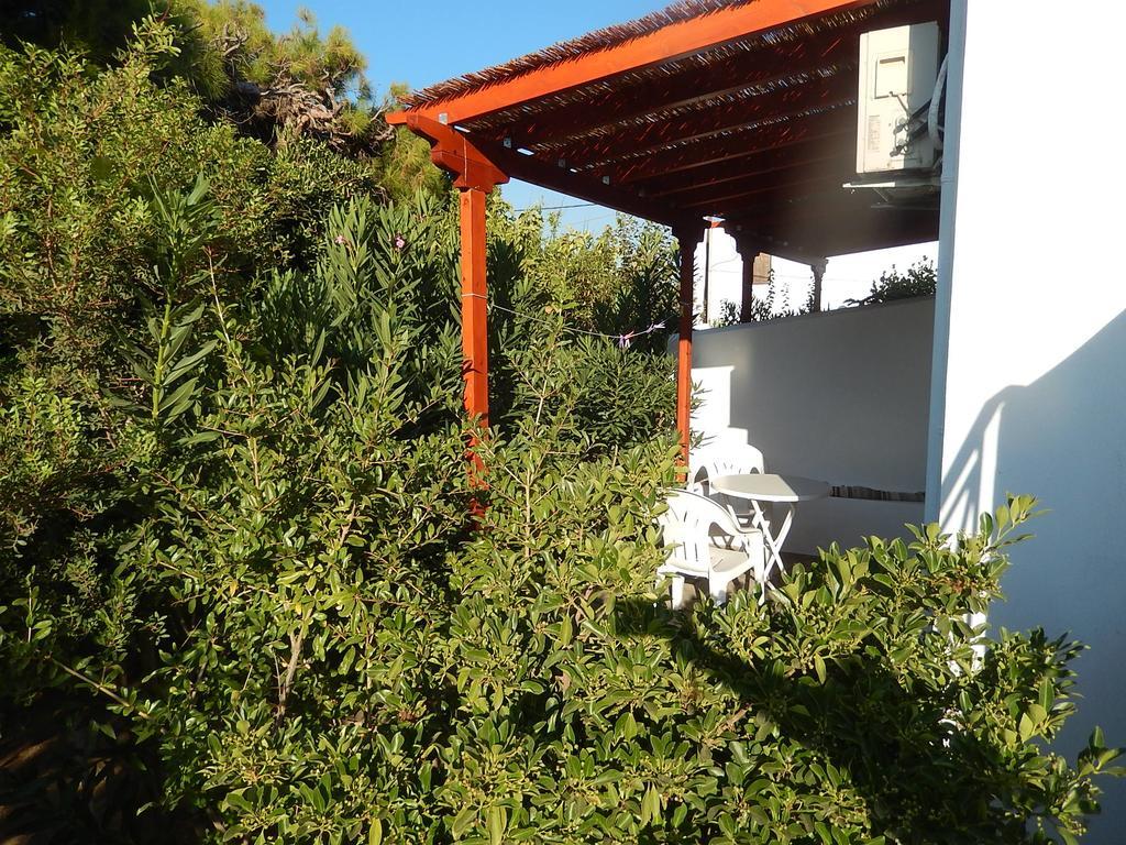 סקירוס Deidamia Hotel חדר תמונה
