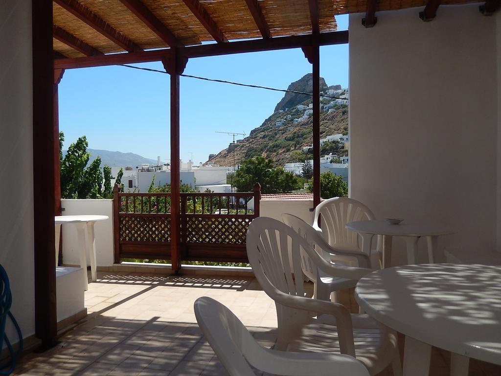 סקירוס Deidamia Hotel מראה חיצוני תמונה