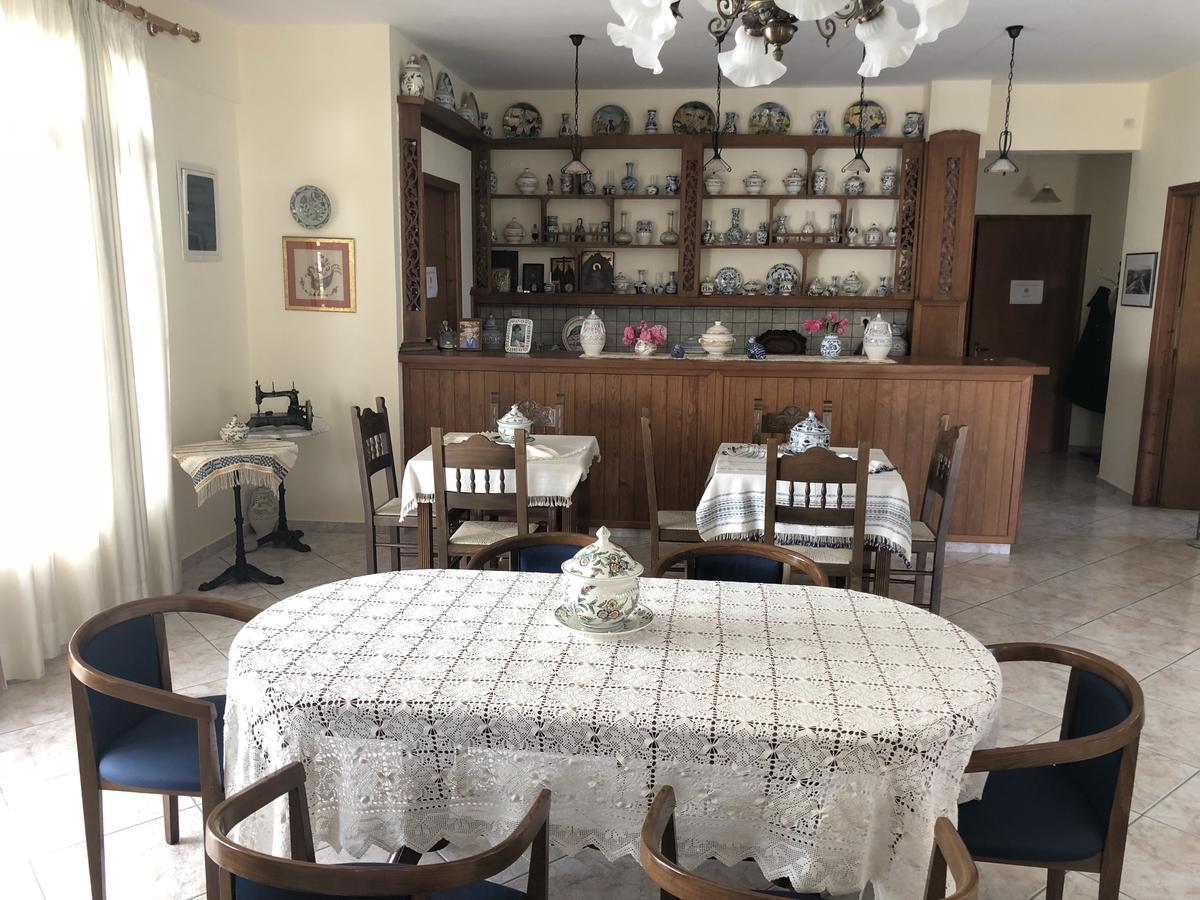 סקירוס Deidamia Hotel מראה חיצוני תמונה